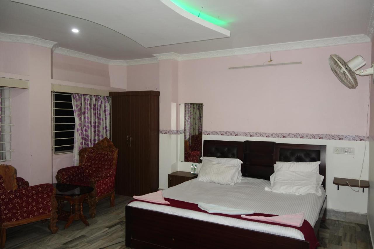 Hotel HCB  Brahmapur Bagian luar foto