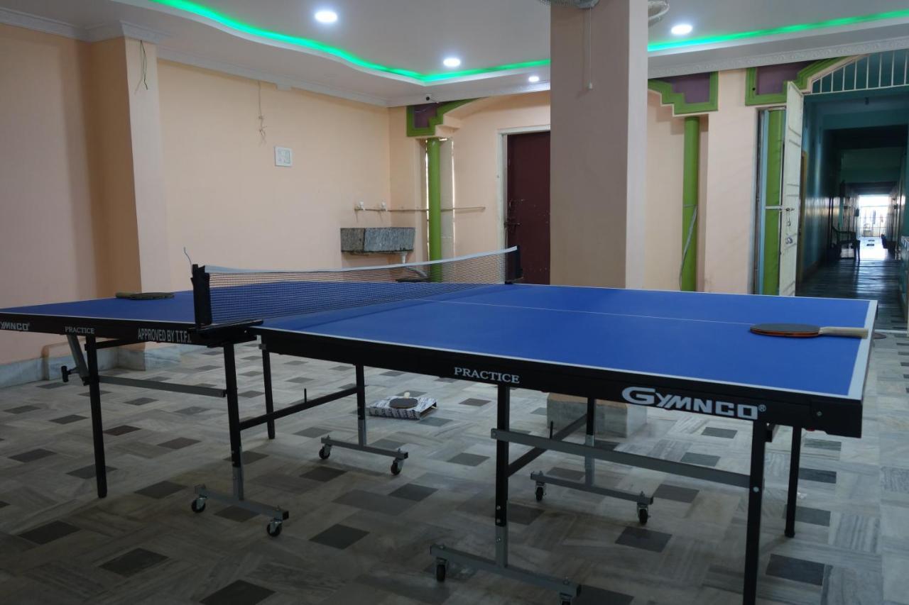Hotel HCB  Brahmapur Bagian luar foto