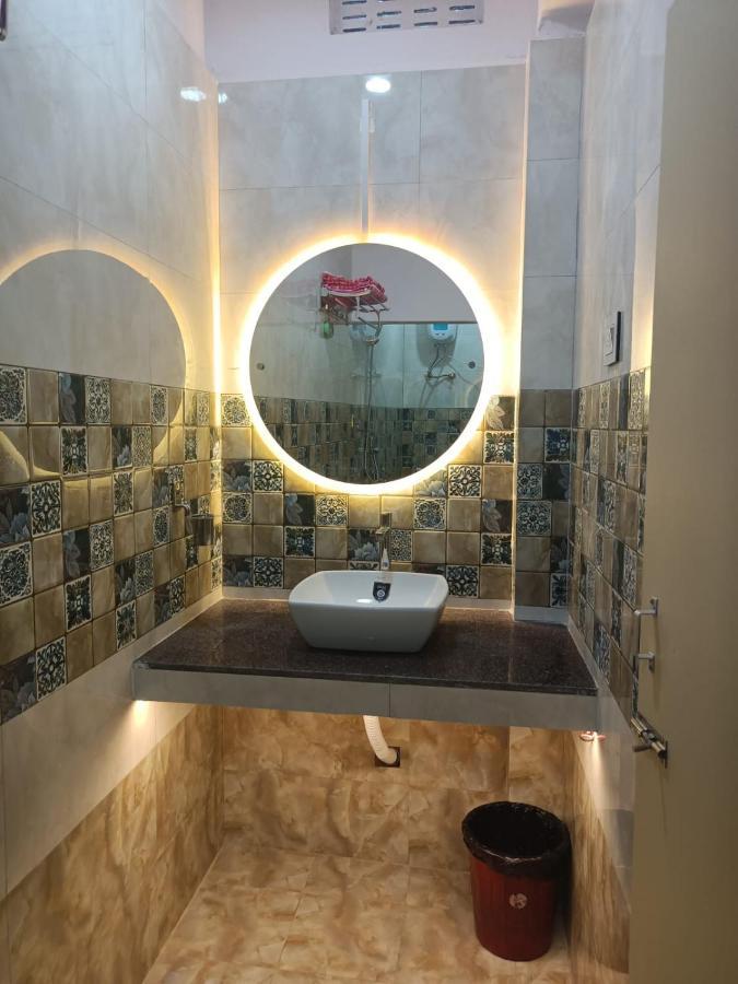 Hotel HCB  Brahmapur Bagian luar foto