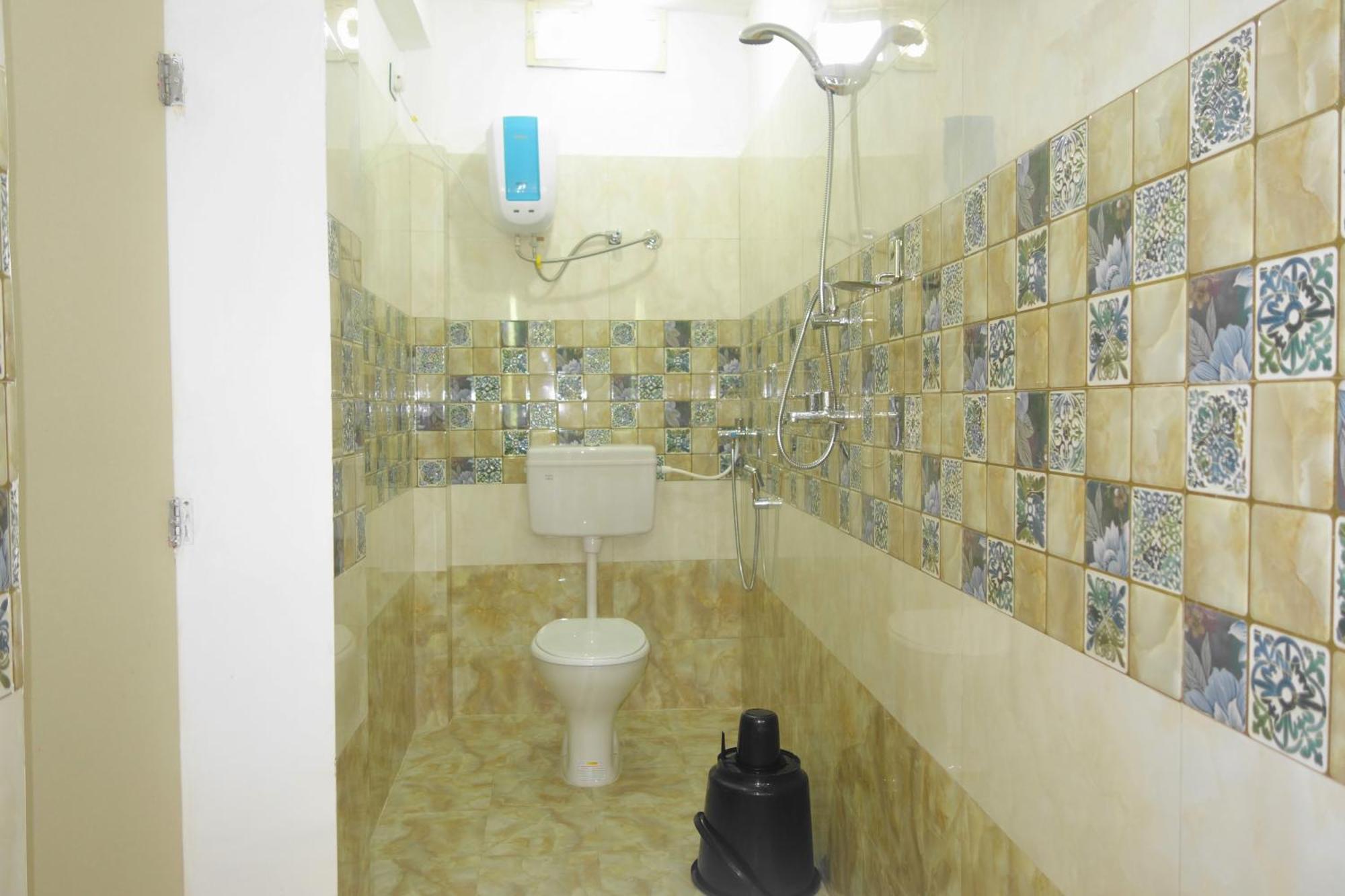 Hotel HCB  Brahmapur Bagian luar foto