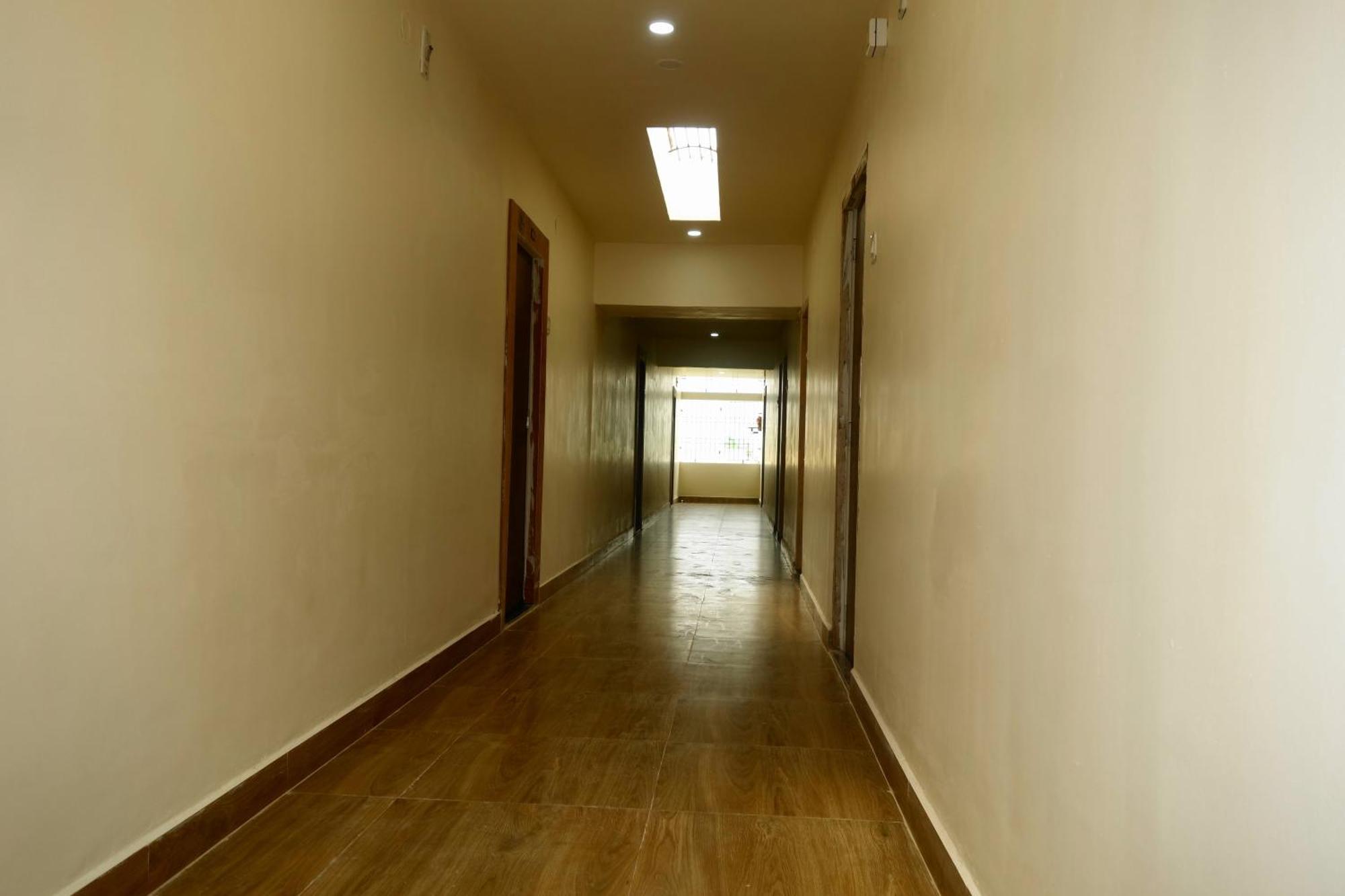 Hotel HCB  Brahmapur Bagian luar foto