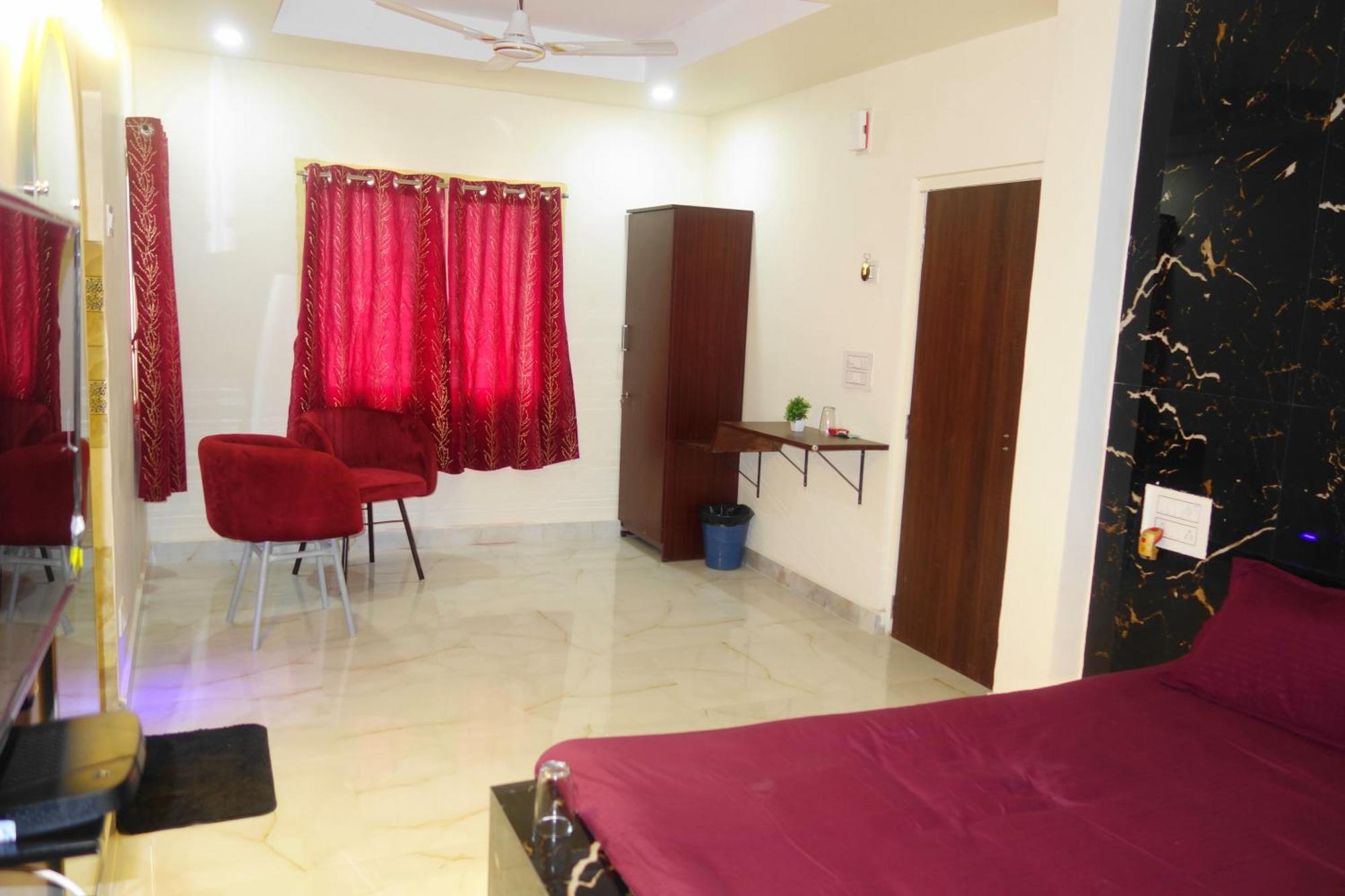 Hotel HCB  Brahmapur Bagian luar foto