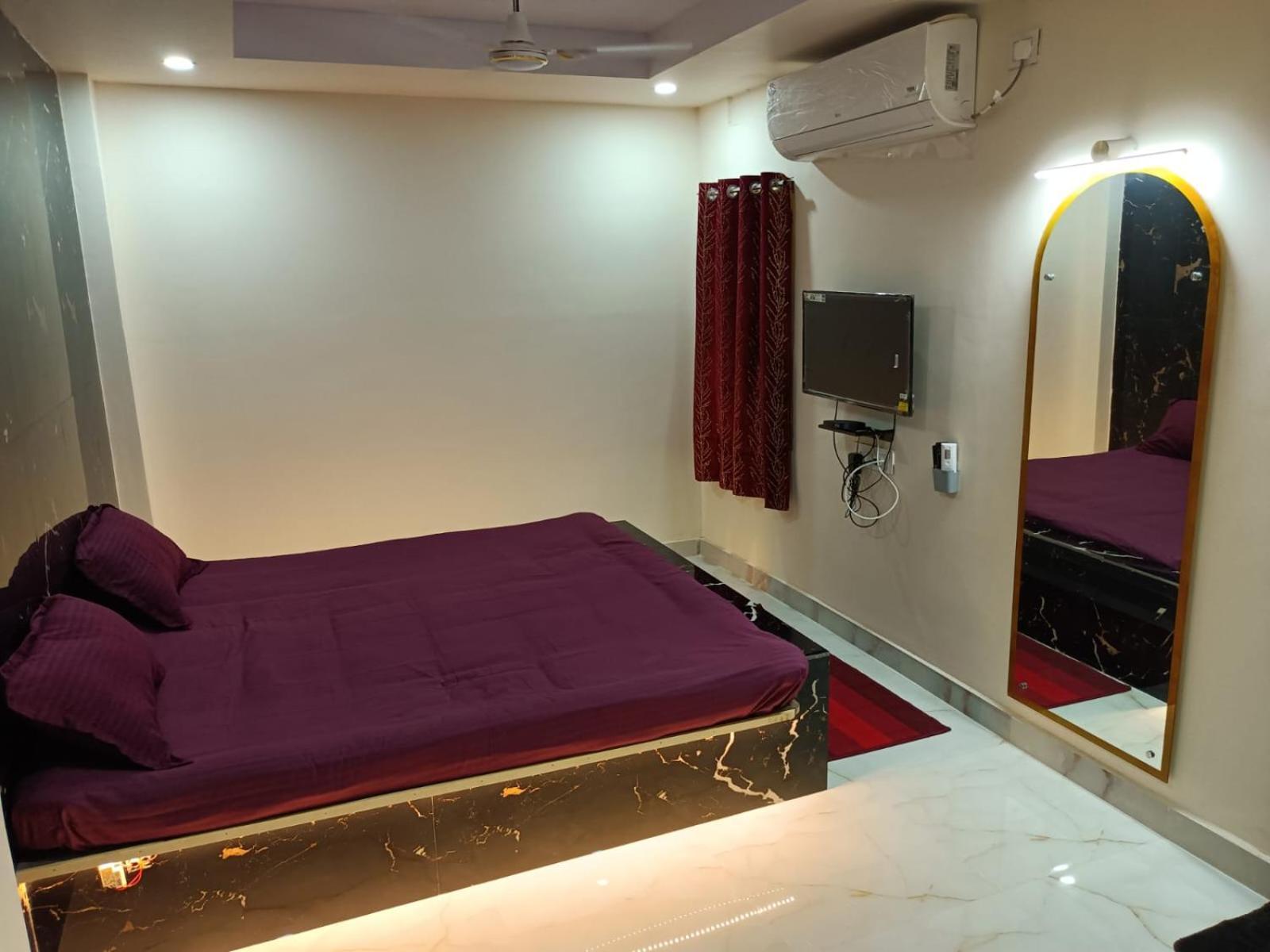 Hotel HCB  Brahmapur Bagian luar foto